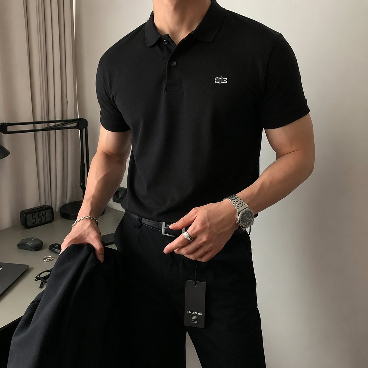 Cliente con completo polo e shorts Strive Outfit